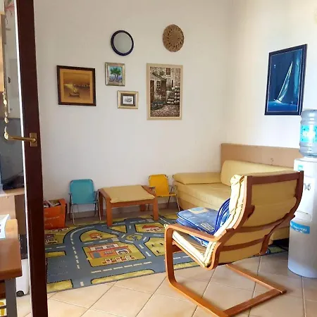 Apartmán 2 Bedrooms At 20 M Away From The With Sea View Furnished Balcony And Wifi Dobropoljana