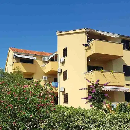 2 Bedrooms At 20 M Away From The With Sea View Furnished Balcony And Wifi